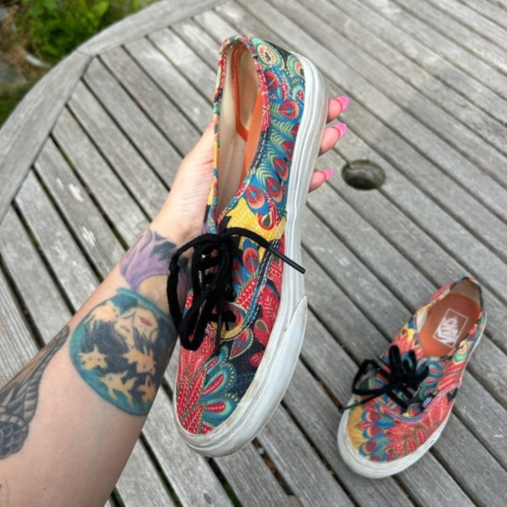 Unisex Vans - Peacock Pattern men 7‎ women 8.5 whimsy, funky sneaker colorful - Picture 8 of 10
